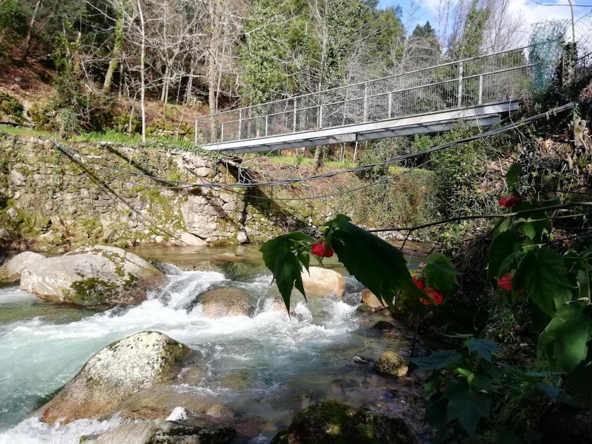 Campismo Rural Vale Dos Moinhos Geres Hotel Екстериор снимка